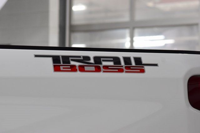 2026 Chevrolet Silverado 1500 4WD Crew Cab 147" LT Trail Boss - 22943834 - 27