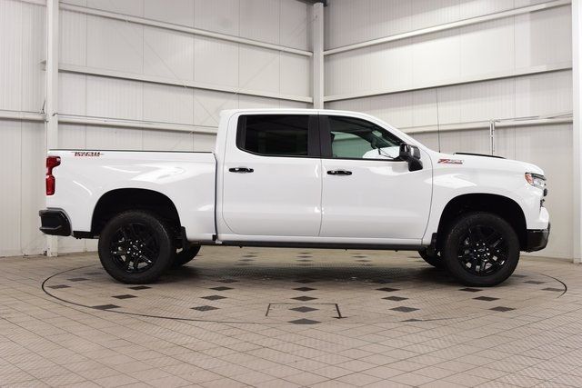 2026 Chevrolet Silverado 1500 4WD Crew Cab 147" LT Trail Boss - 22943834 - 8