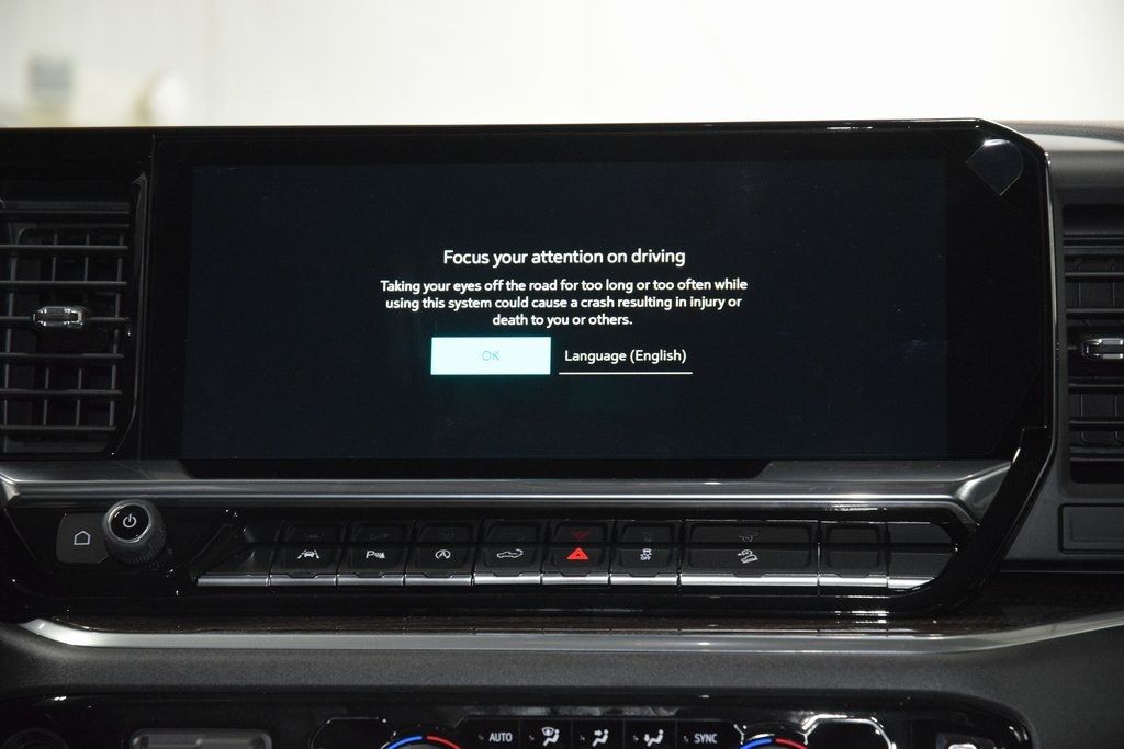 2026 Chevrolet Silverado 1500 4WD Crew Cab 147" LT Trail Boss - 22951943 - 32