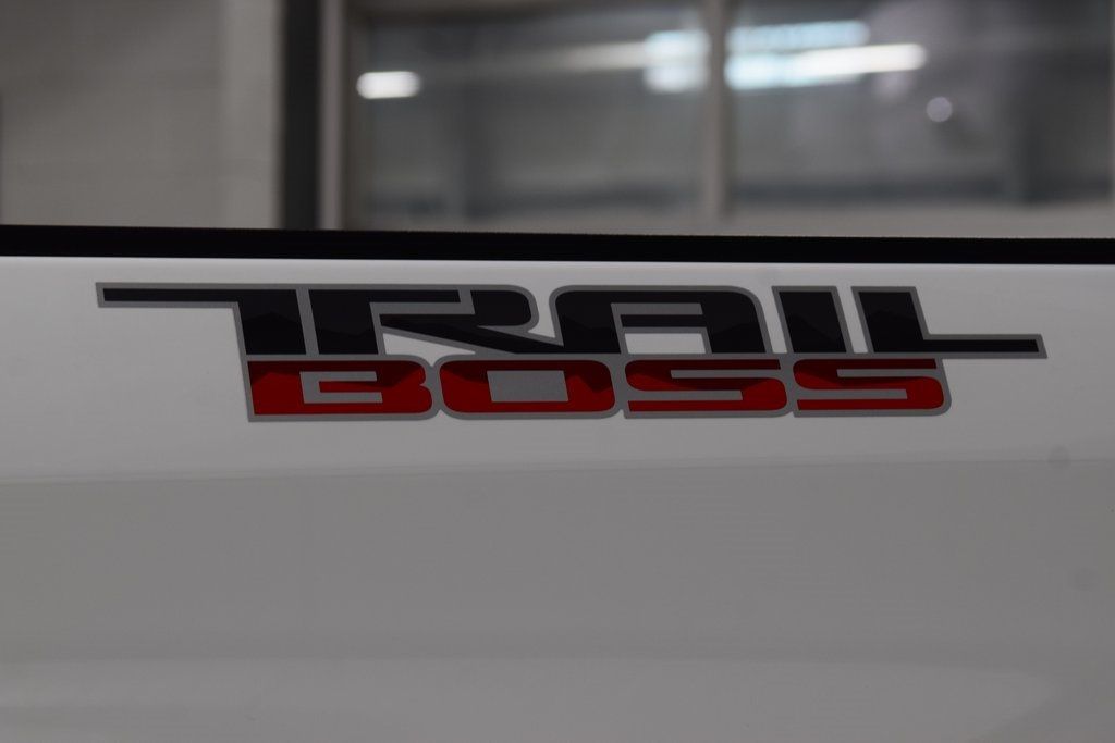 2026 Chevrolet Silverado 1500 4WD Crew Cab 147" LT Trail Boss - 22955141 - 27