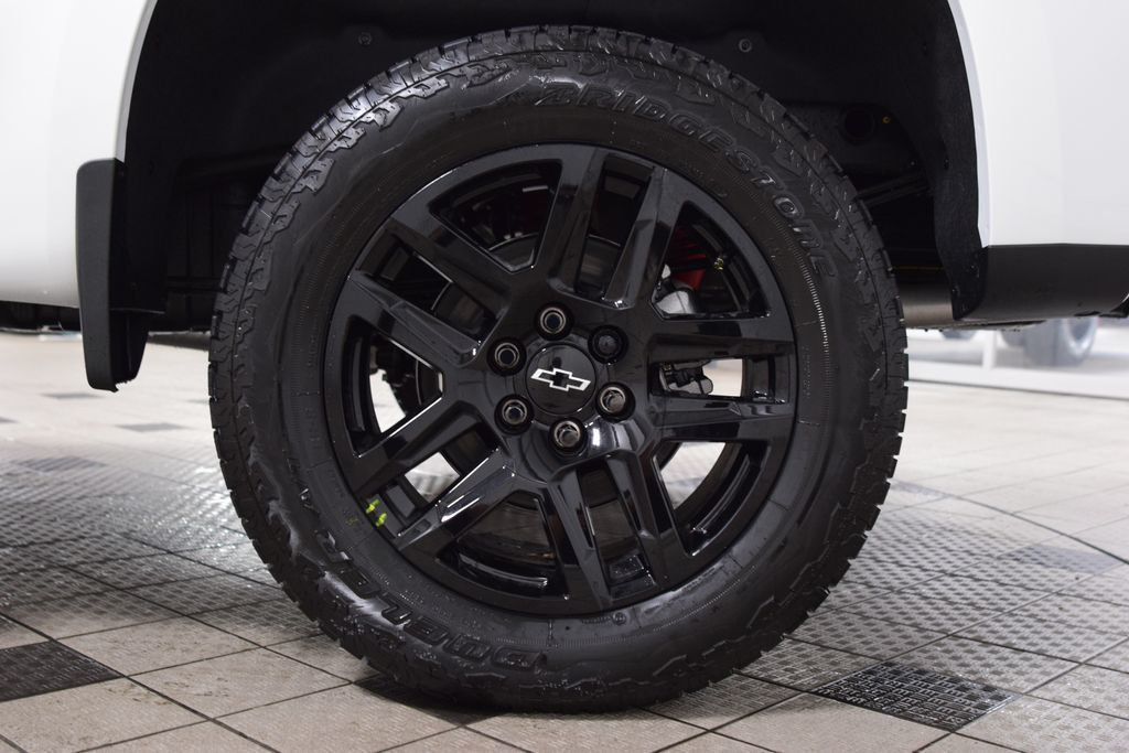 2026 Chevrolet Silverado 1500 4WD Crew Cab 147" LT Trail Boss - 22999518 - 28