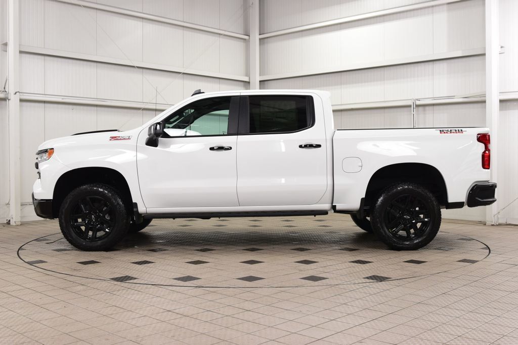 2026 Chevrolet Silverado 1500 4WD Crew Cab 147" LT Trail Boss - 22999518 - 3
