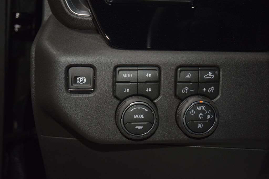 2026 Chevrolet Silverado 1500 4WD Crew Cab 147" LT Trail Boss - 23071491 - 37