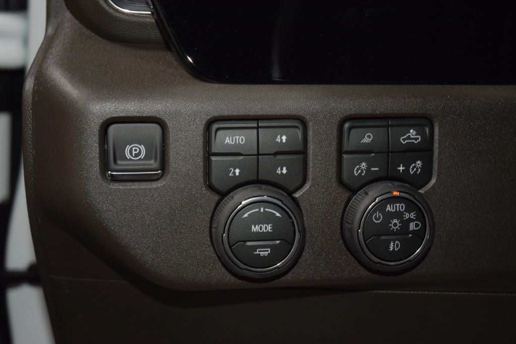 2026 Chevrolet Silverado 1500 4WD Crew Cab 147" LT Trail Boss - 23074470 - 39