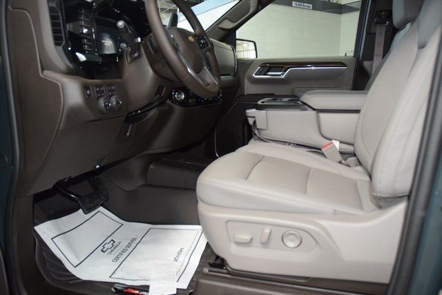 2026 Chevrolet Silverado 1500 4WD Crew Cab 147" LT w/1LT - 22929463 - 38