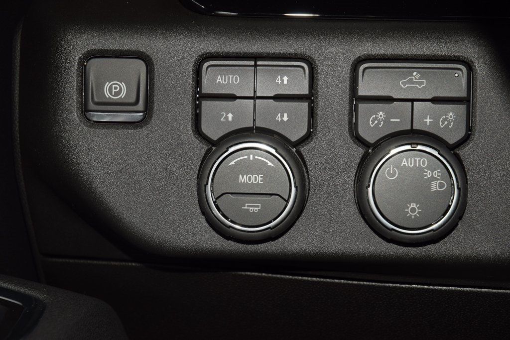 2026 Chevrolet Silverado 1500 4WD Crew Cab 147" LT w/1LT - 22961461 - 33