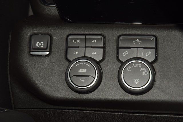 2026 Chevrolet Silverado 1500 4WD Crew Cab 147" LT w/1LT - 22963513 - 32