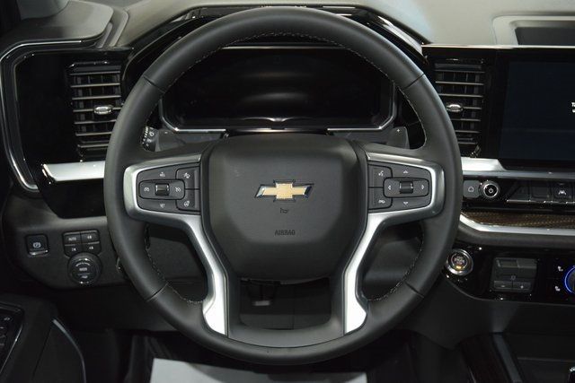 2026 Chevrolet Silverado 1500 4WD Crew Cab 147" LT w/1LT - 22963513 - 33