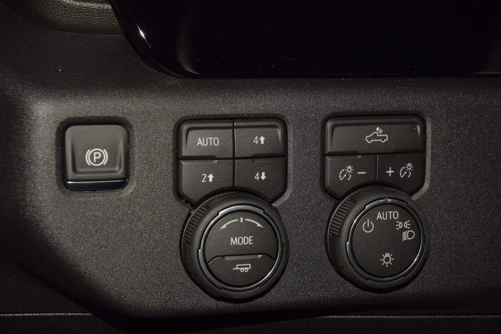 2026 Chevrolet Silverado 1500 4WD Crew Cab 147" LT w/1LT - 23016420 - 33