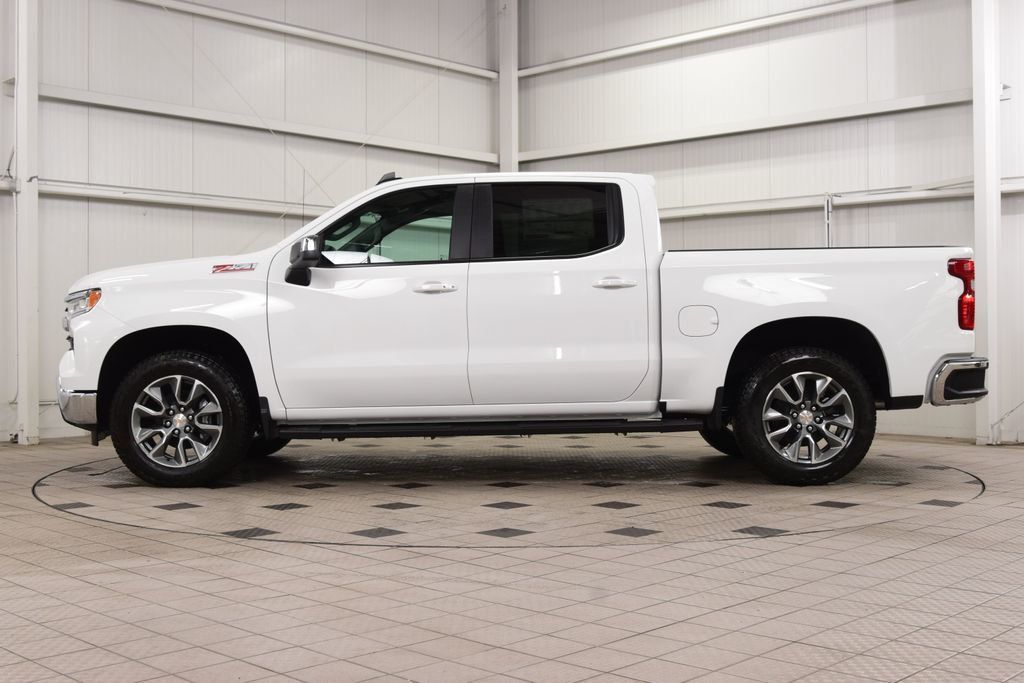 2026 Chevrolet Silverado 1500 4WD Crew Cab 147" LT w/1LT - 23016420 - 3