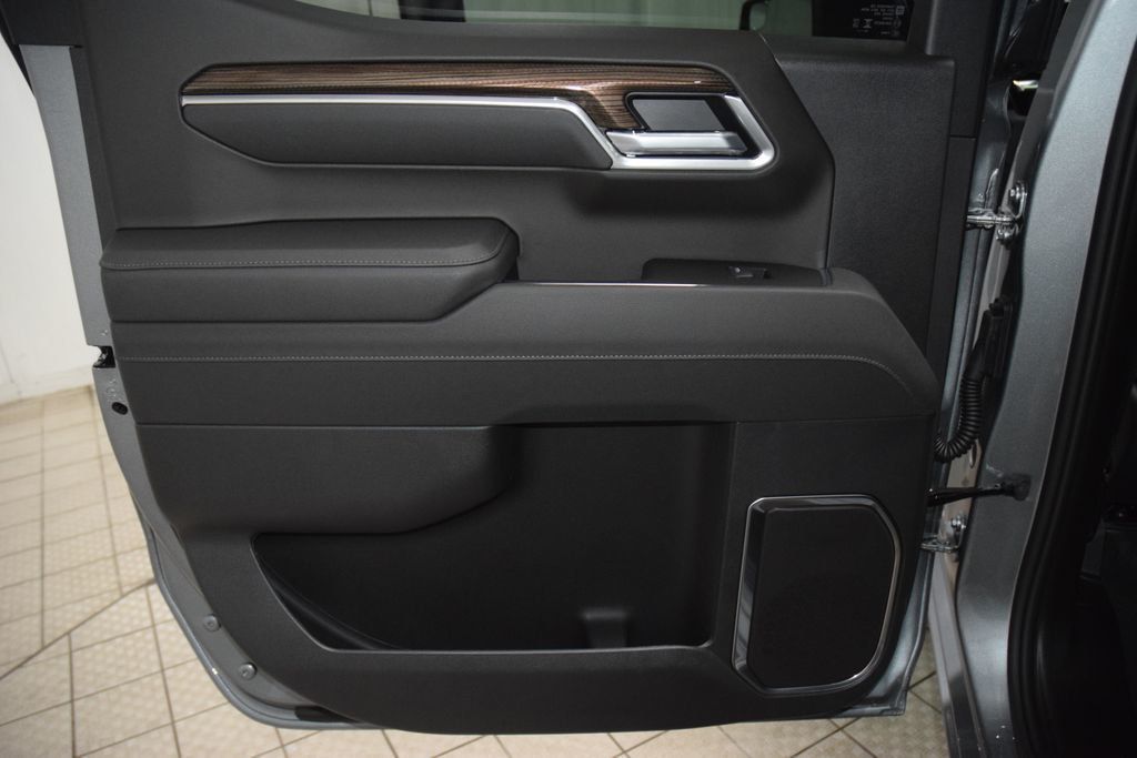 2026 Chevrolet Silverado 1500 4WD Crew Cab 147" LT w/1LT - 23055391 - 42