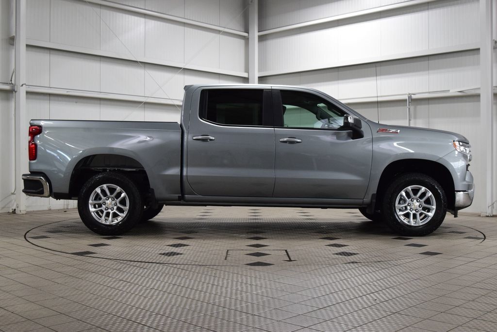 2026 Chevrolet Silverado 1500 4WD Crew Cab 147" LT w/1LT - 23055391 - 8