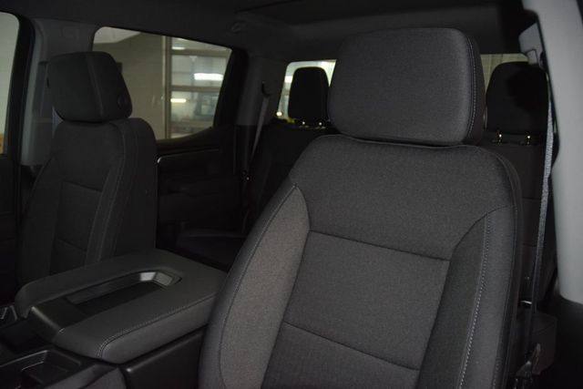 2026 Chevrolet Silverado 1500 4WD Crew Cab 147" LT w/1LT - 23058020 - 40