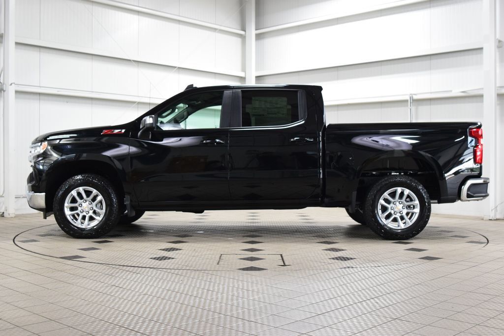 2026 Chevrolet Silverado 1500 4WD Crew Cab 147" LT w/1LT - 23058025 - 3