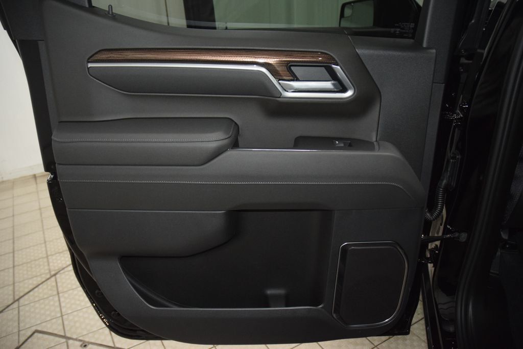 2026 Chevrolet Silverado 1500 4WD Crew Cab 147" LT w/1LT - 23058025 - 42