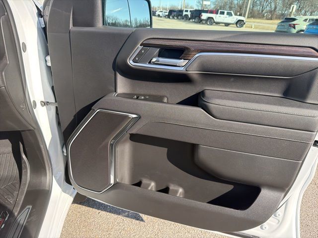 2026 Chevrolet Silverado 1500 4WD Crew Cab 147" LT w/1LT - 23007218 - 11