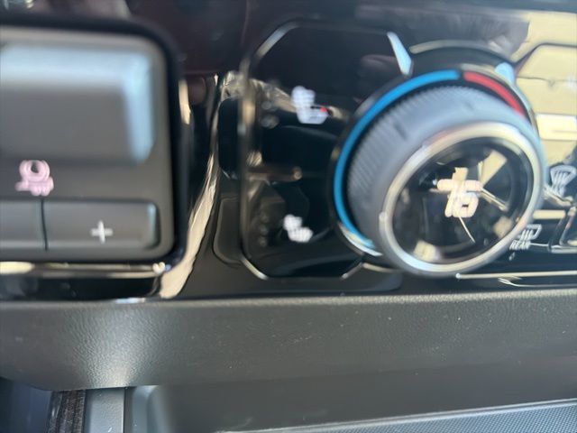 2026 Chevrolet Silverado 1500 4WD Crew Cab 147" LT w/1LT - 23007218 - 22