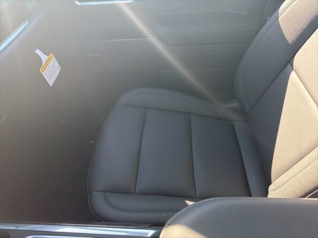 2026 Chevrolet Silverado 1500 4WD Crew Cab 147" LT w/1LT - 23007218 - 26