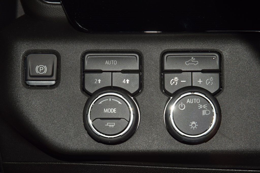 2026 Chevrolet Silverado 1500 4WD Crew Cab 147" LT w/2FL - 22948739 - 34