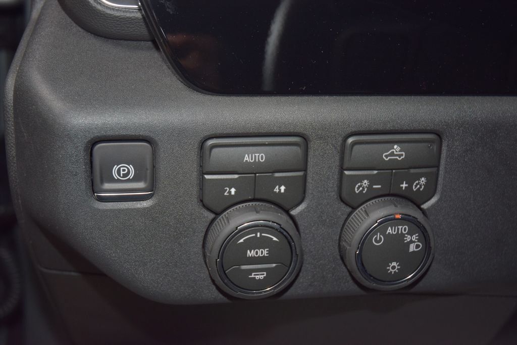 2026 Chevrolet Silverado 1500 4WD Crew Cab 147" LT w/2FL - 23055358 - 34