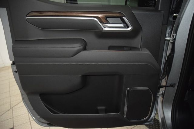 2026 Chevrolet Silverado 1500 4WD Crew Cab 147" LT w/2FL - 23055358 - 44