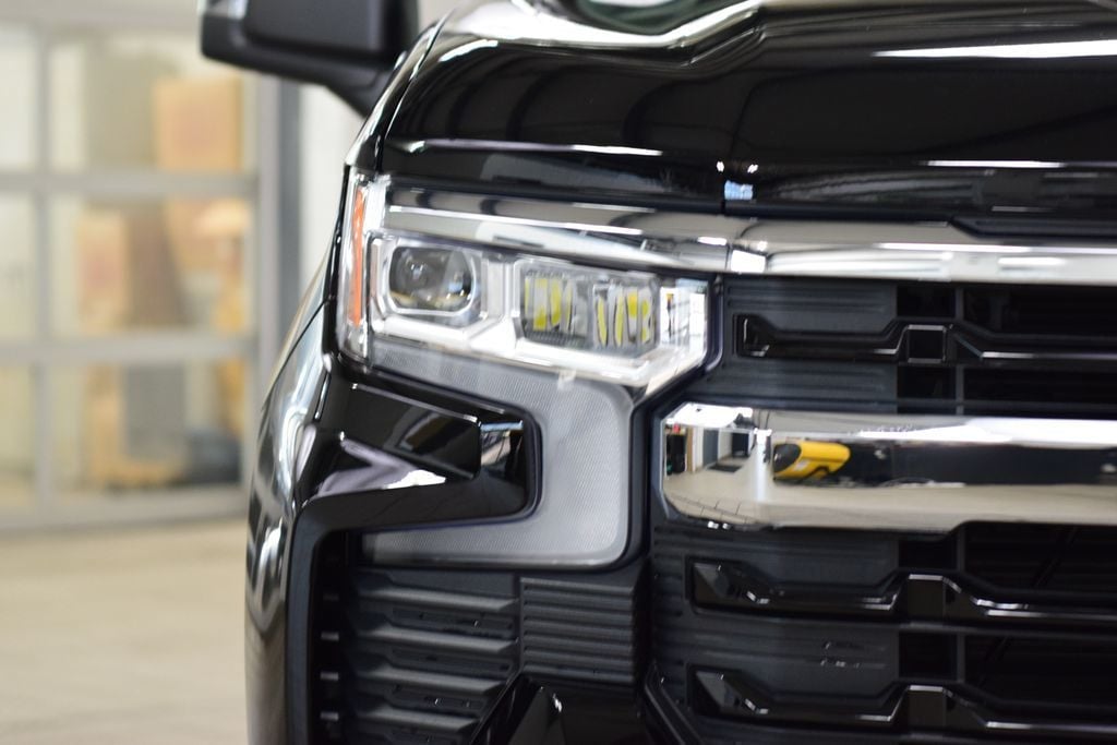 2026 Chevrolet Silverado 1500 4WD Crew Cab 147" LT w/2FL - 23057956 - 11