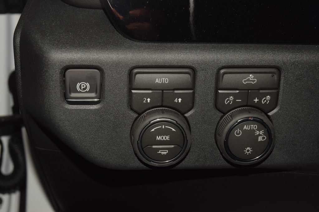 2026 Chevrolet Silverado 1500 4WD Crew Cab 147" LT w/2FL - 23060395 - 34