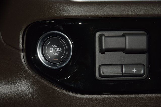 2026 Chevrolet Silverado 1500 4WD Crew Cab 147" LTZ - 22917298 - 33