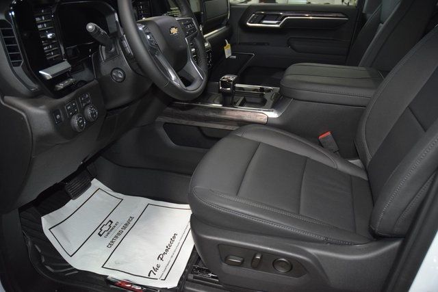 2026 Chevrolet Silverado 1500 4WD Crew Cab 147" LTZ - 22962532 - 40