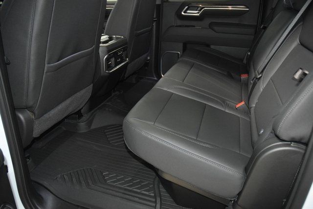 2026 Chevrolet Silverado 1500 4WD Crew Cab 147" LTZ - 22962532 - 43