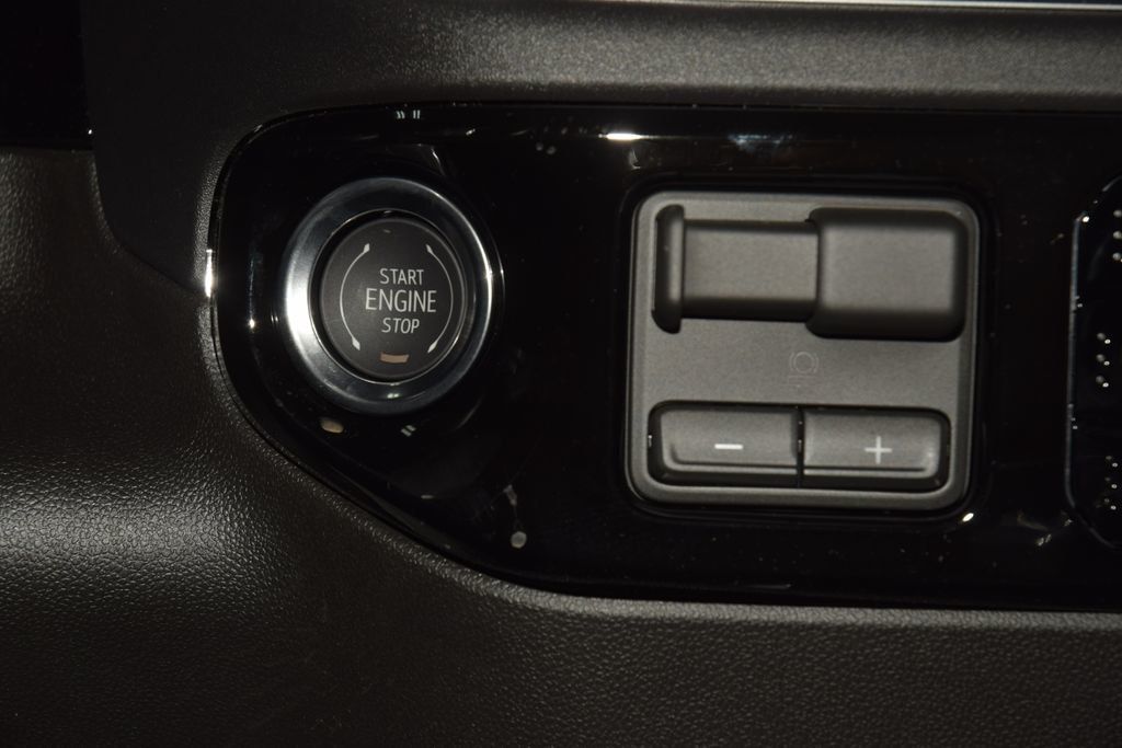 2026 Chevrolet Silverado 1500 4WD Crew Cab 147" LTZ - 23021694 - 33