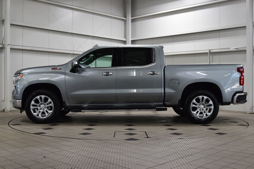2026 Chevrolet Silverado 1500 4WD Crew Cab 147" LTZ - 23021694 - 3