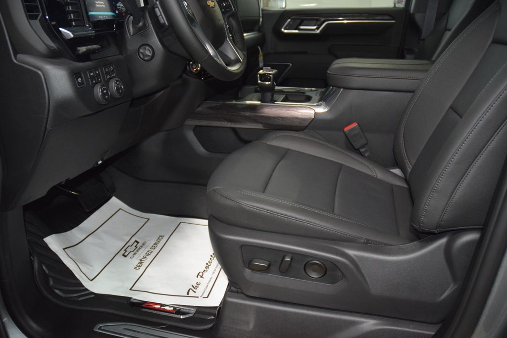 2026 Chevrolet Silverado 1500 4WD Crew Cab 147" LTZ - 23021694 - 39