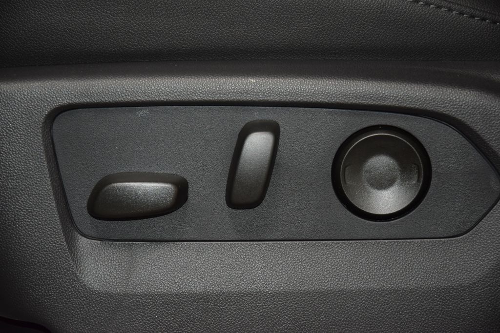 2026 Chevrolet Silverado 1500 4WD Crew Cab 147" LTZ - 23021694 - 40