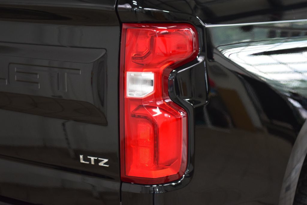 2026 Chevrolet Silverado 1500 4WD Crew Cab 147" LTZ - 23024074 - 18