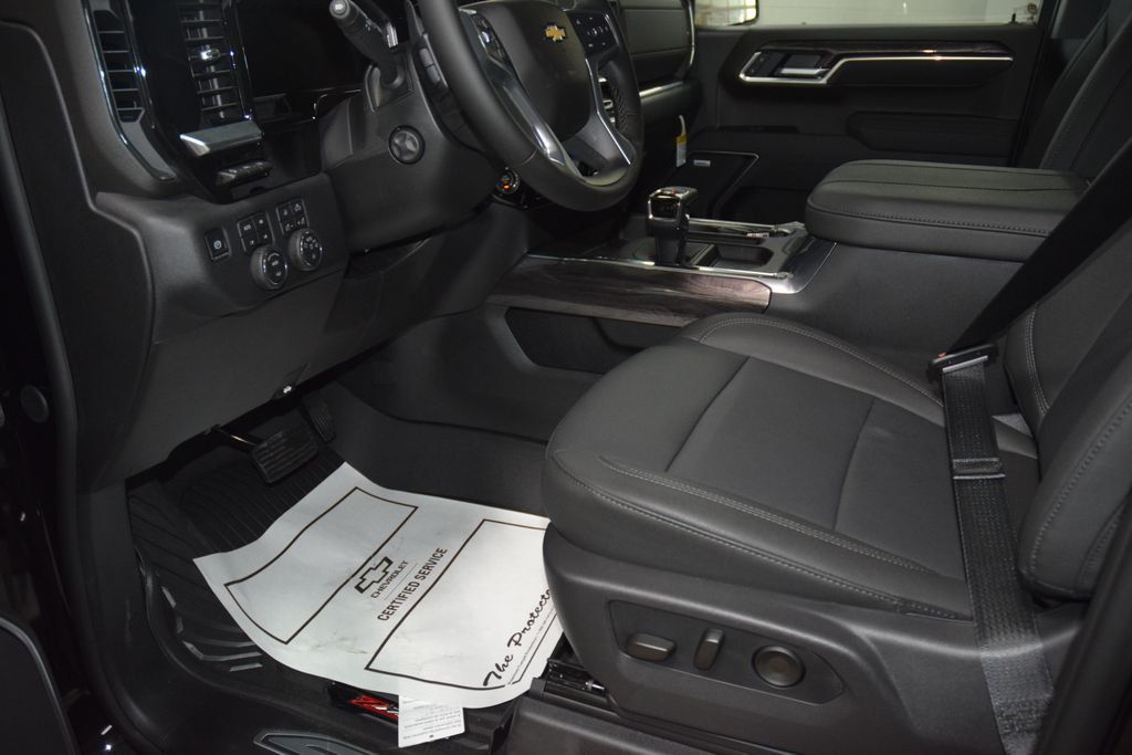 2026 Chevrolet Silverado 1500 4WD Crew Cab 147" LTZ - 23024074 - 38