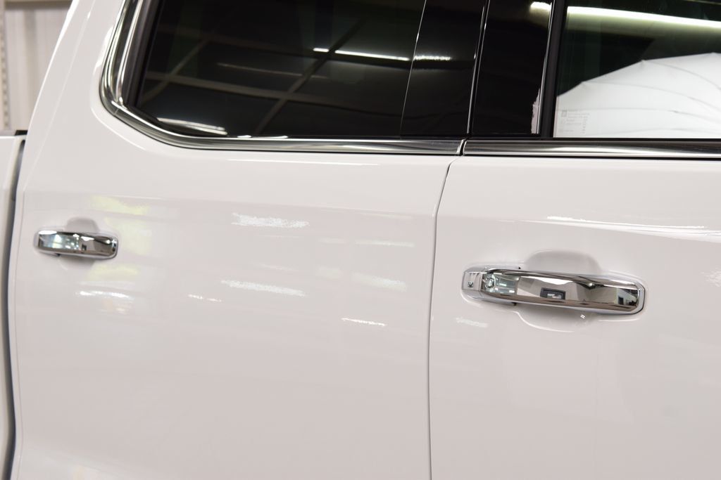 2026 Chevrolet Silverado 1500 4WD Crew Cab 147" LTZ - 23024094 - 17