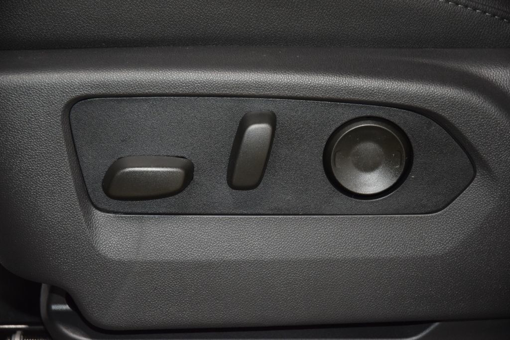 2026 Chevrolet Silverado 1500 4WD Crew Cab 147" LTZ - 23024094 - 40