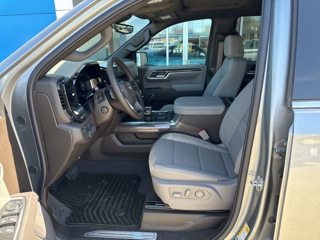 2026 Chevrolet Silverado 1500 4WD Crew Cab 147" LTZ - 22974121 - 7
