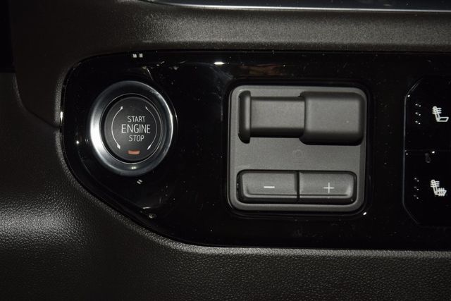 2026 Chevrolet Silverado 1500 4WD Crew Cab 147" RST - 22951966 - 35