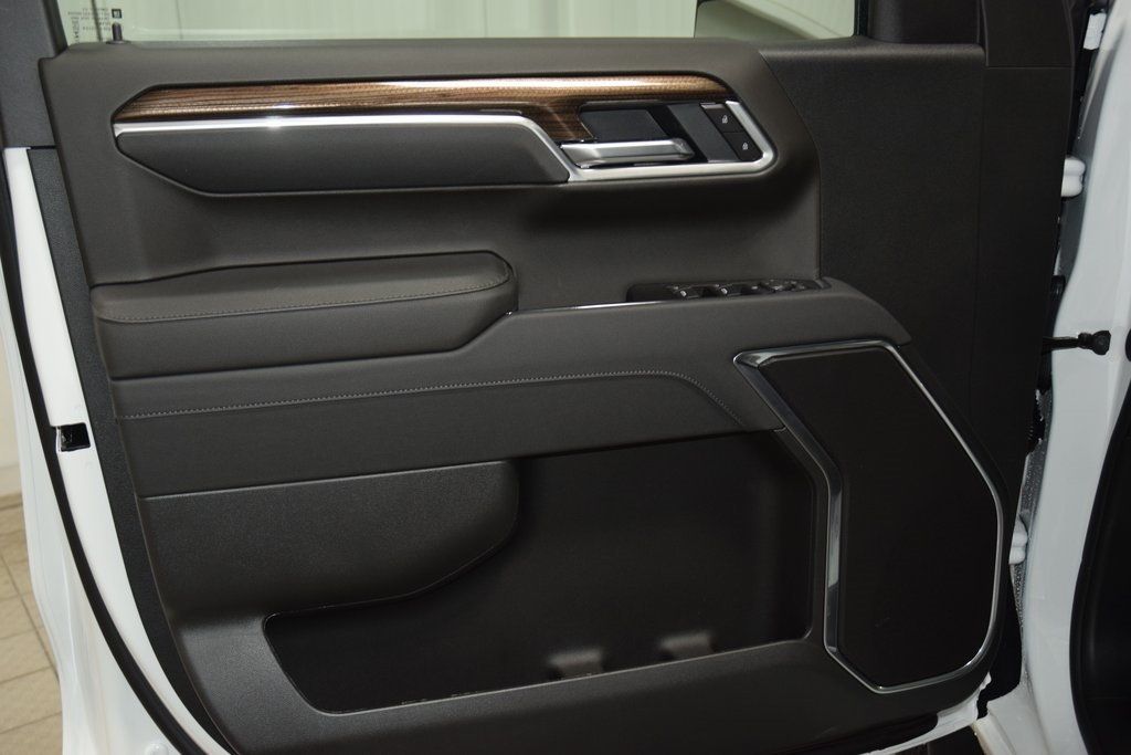 2026 Chevrolet Silverado 1500 4WD Crew Cab 147" RST - 22951966 - 48