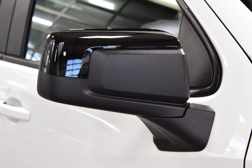 2026 Chevrolet Silverado 1500 4WD Crew Cab 147" RST - 22996957 - 16