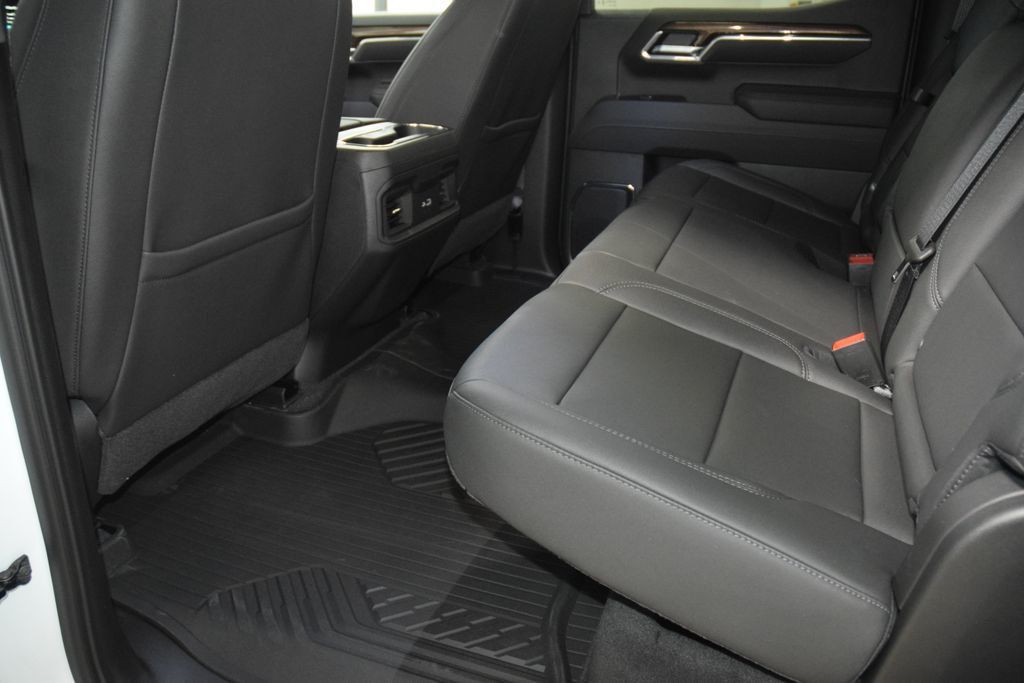 2026 Chevrolet Silverado 1500 4WD Crew Cab 147" RST - 22996957 - 41