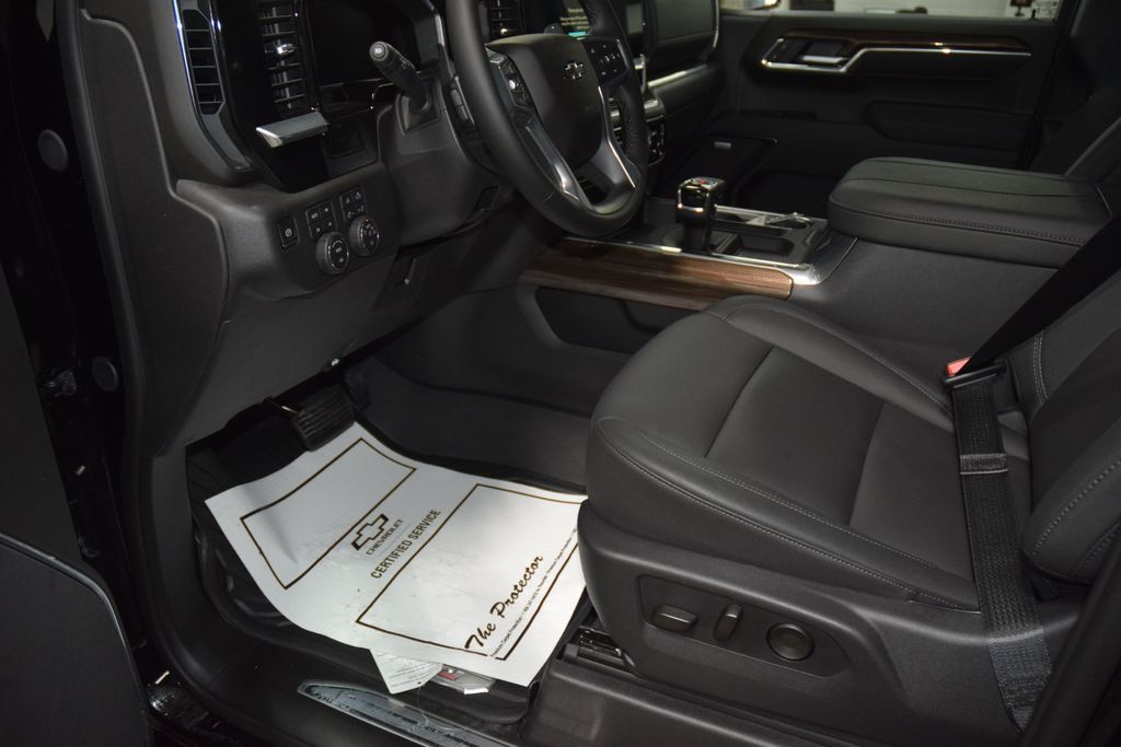 2026 Chevrolet Silverado 1500 4WD Crew Cab 147" RST - 23004811 - 39