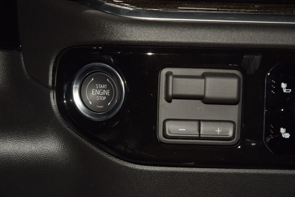 2026 Chevrolet Silverado 1500 4WD Crew Cab 147" RST - 23018799 - 36