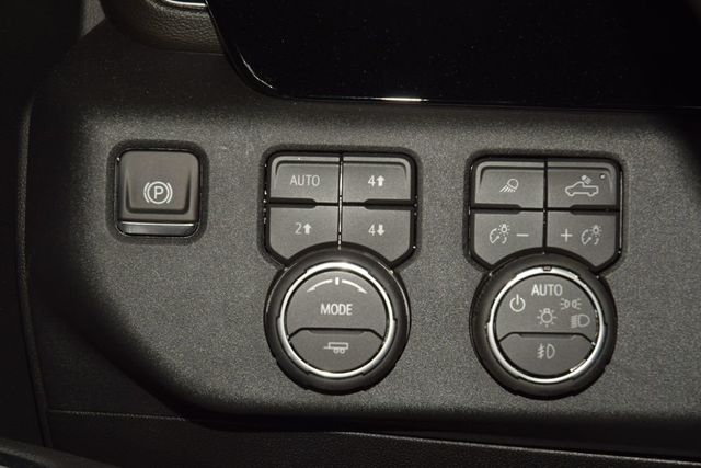 2026 Chevrolet Silverado 1500 4WD Crew Cab 147" RST - 23018799 - 37