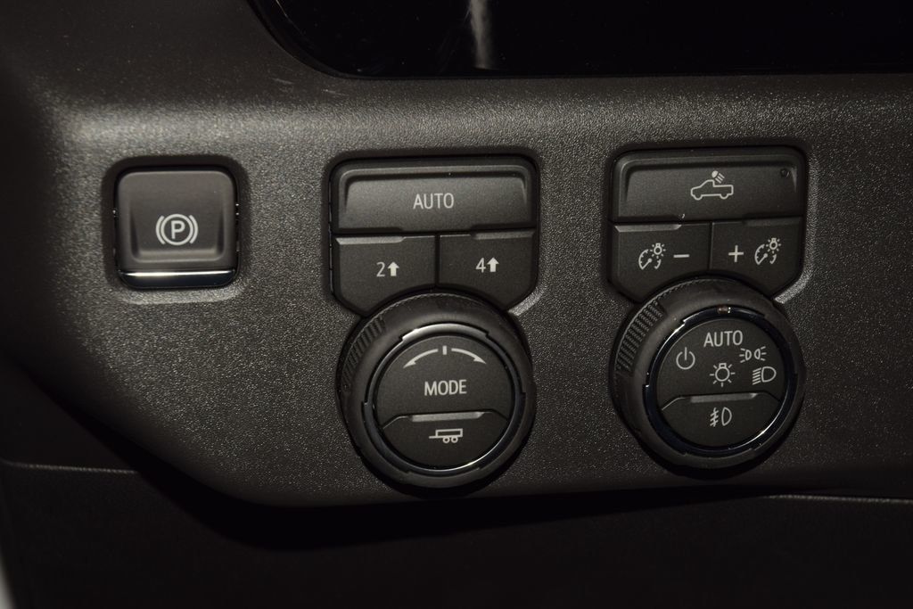 2026 Chevrolet Silverado 1500 4WD Crew Cab 147" RST - 23049171 - 36