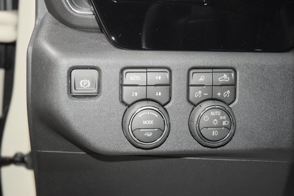2026 Chevrolet Silverado 1500 4WD Crew Cab 147" RST - 23062752 - 35