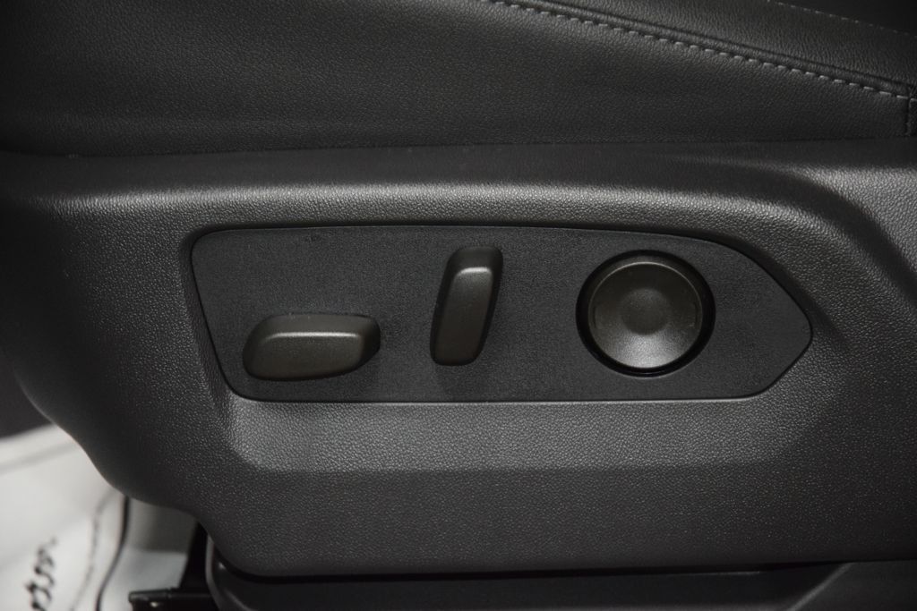 2026 Chevrolet Silverado 1500 4WD Crew Cab 147" RST - 23062752 - 40