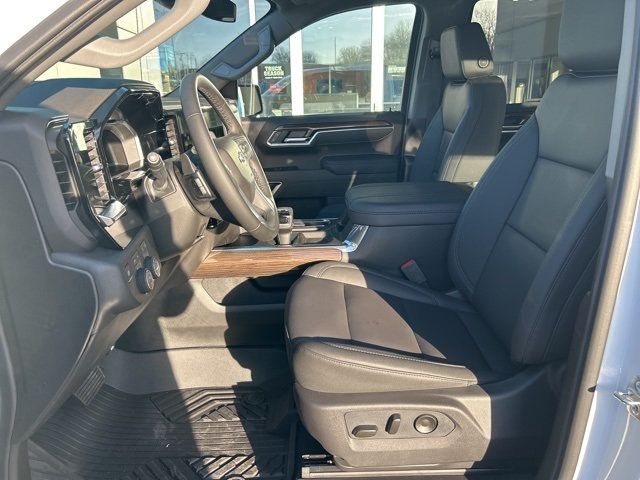 2026 Chevrolet Silverado 1500 4WD Crew Cab 147" RST - 22982525 - 7